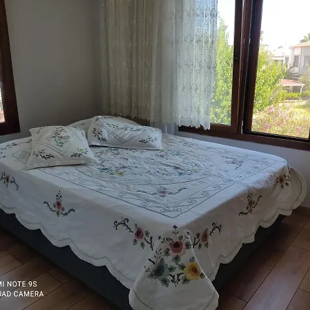 빌라 Huzur Willa